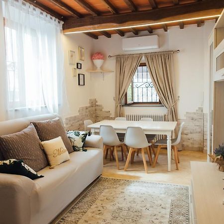 Country Chic Pistoia-Casa In Campagna Giardino, Parking Exterior foto