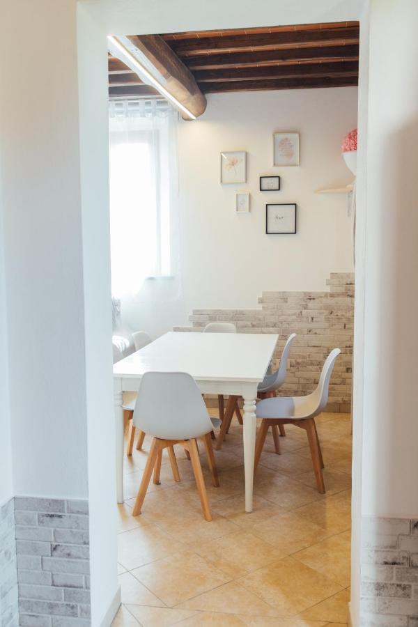 Country Chic Pistoia-Casa In Campagna Giardino, Parking Exterior foto